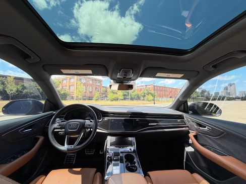 Used 2023 Audi RS Q8 AWD/4WD image 25