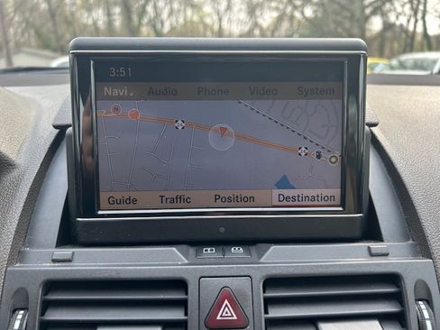 Used 2010 Mercedes-Benz C 300 Sport image 14