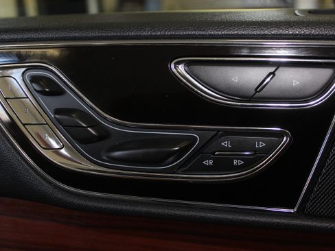 Used 2023 Lincoln Navigator 4WD Reserve image 21