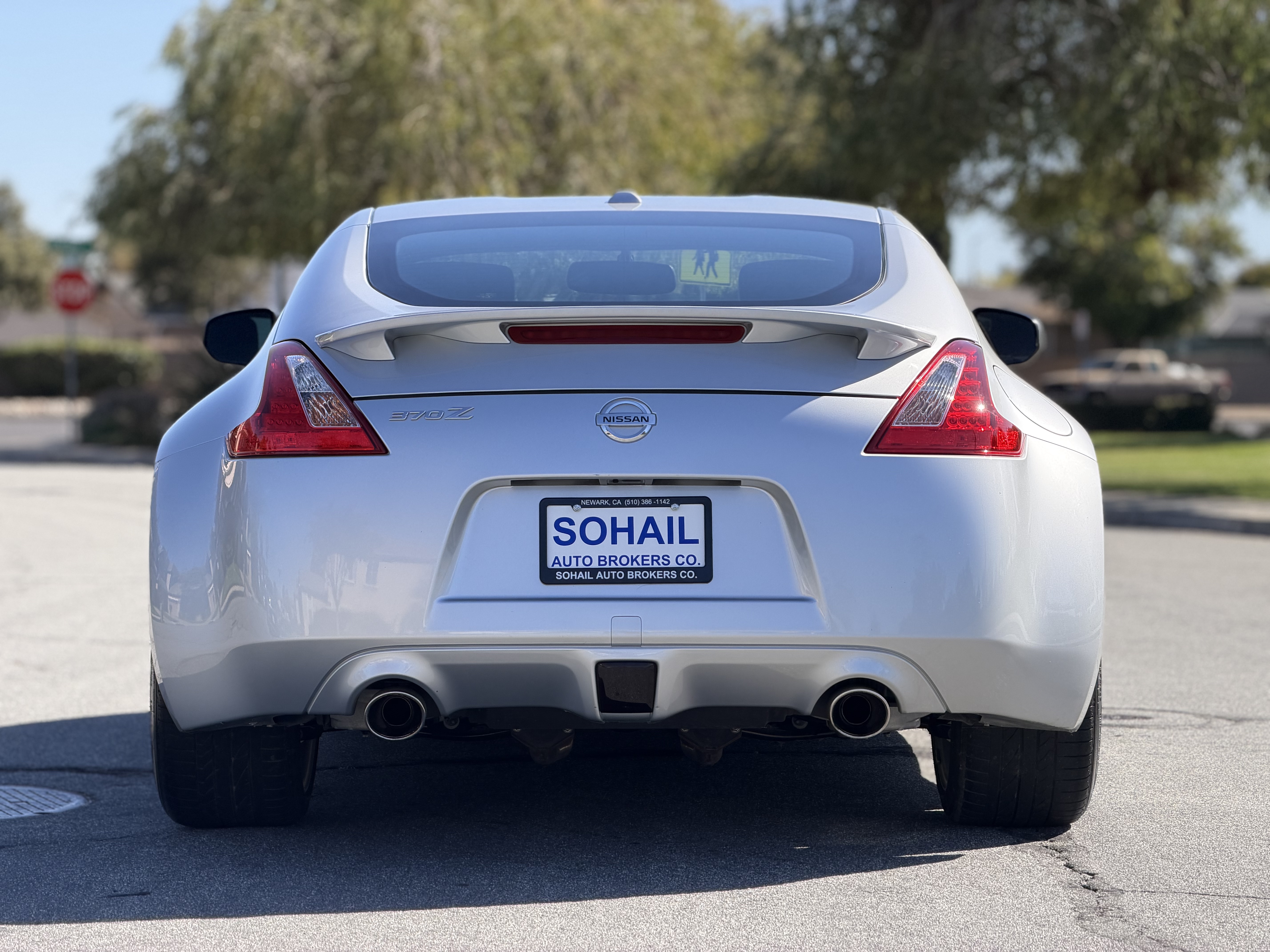 Used 2009 Nissan 370Z Coupe RWD image 4