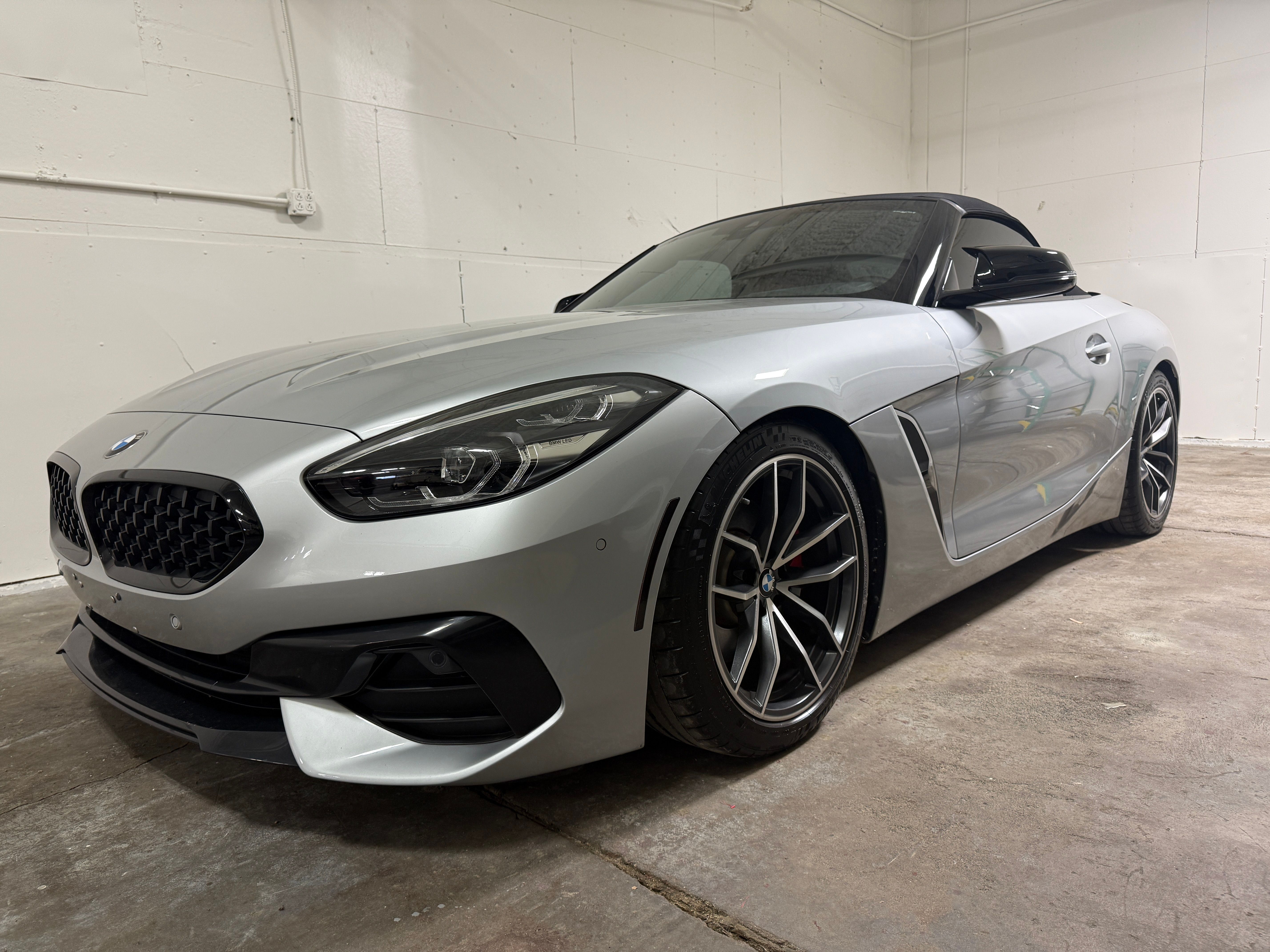 Used 2019 BMW Z4 sDrive30i RWD image 1