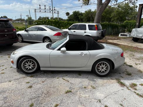 Used 2014 MAZDA MX-5 Miata Sport image 14