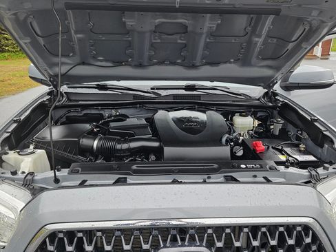Used 2019 Toyota Tacoma image 17