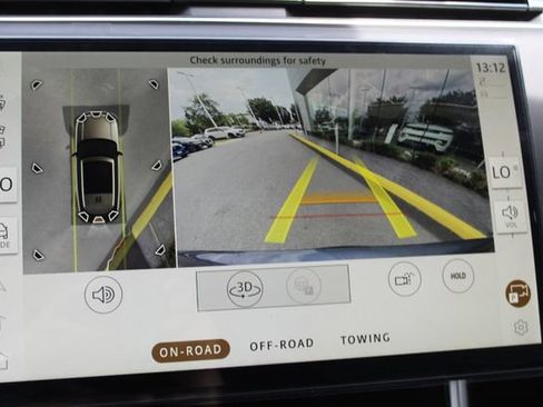 New 2025 Land Rover Range Rover SE image 16