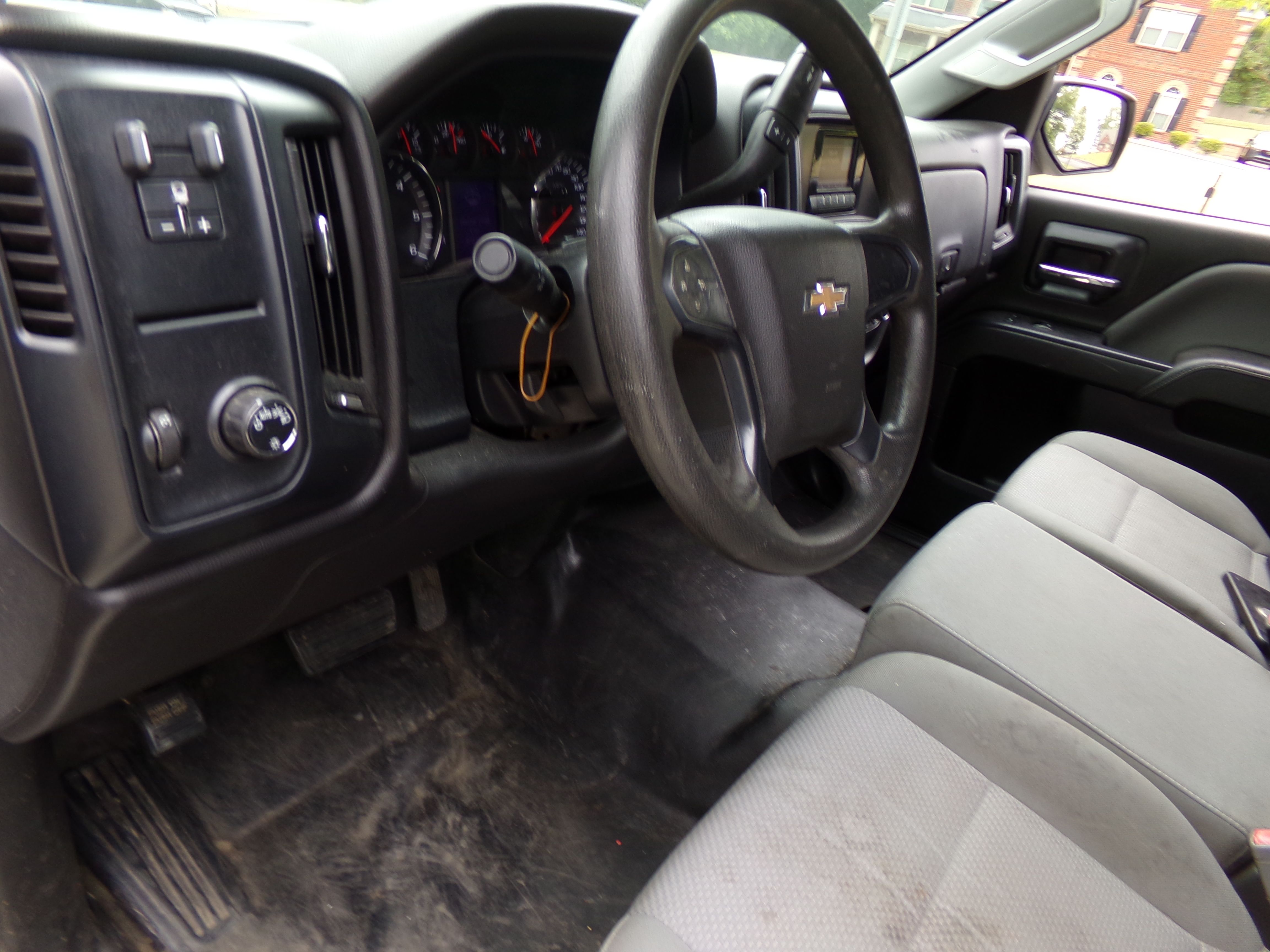 Used 2015 Chevrolet Silverado 1500 2WD Regular Cab W/T image 17
