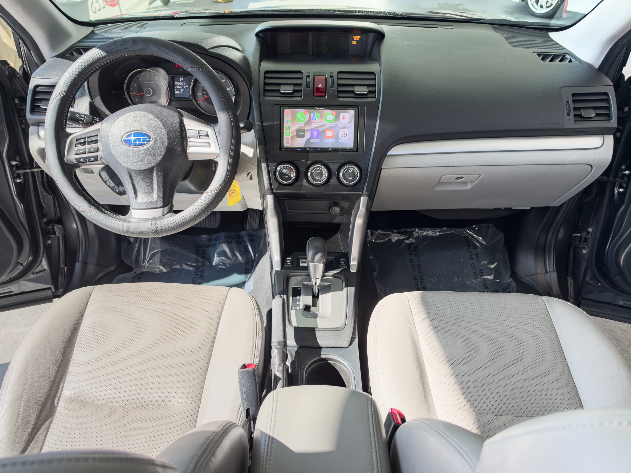 Used 2014 Subaru Forester 2.5i Limited AWD/4WD image 8
