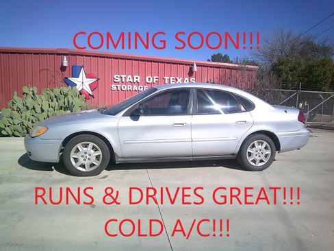 Used 2005 Ford Taurus SE image 1