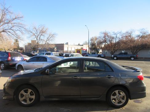 Used 2012 Toyota Corolla S image 1