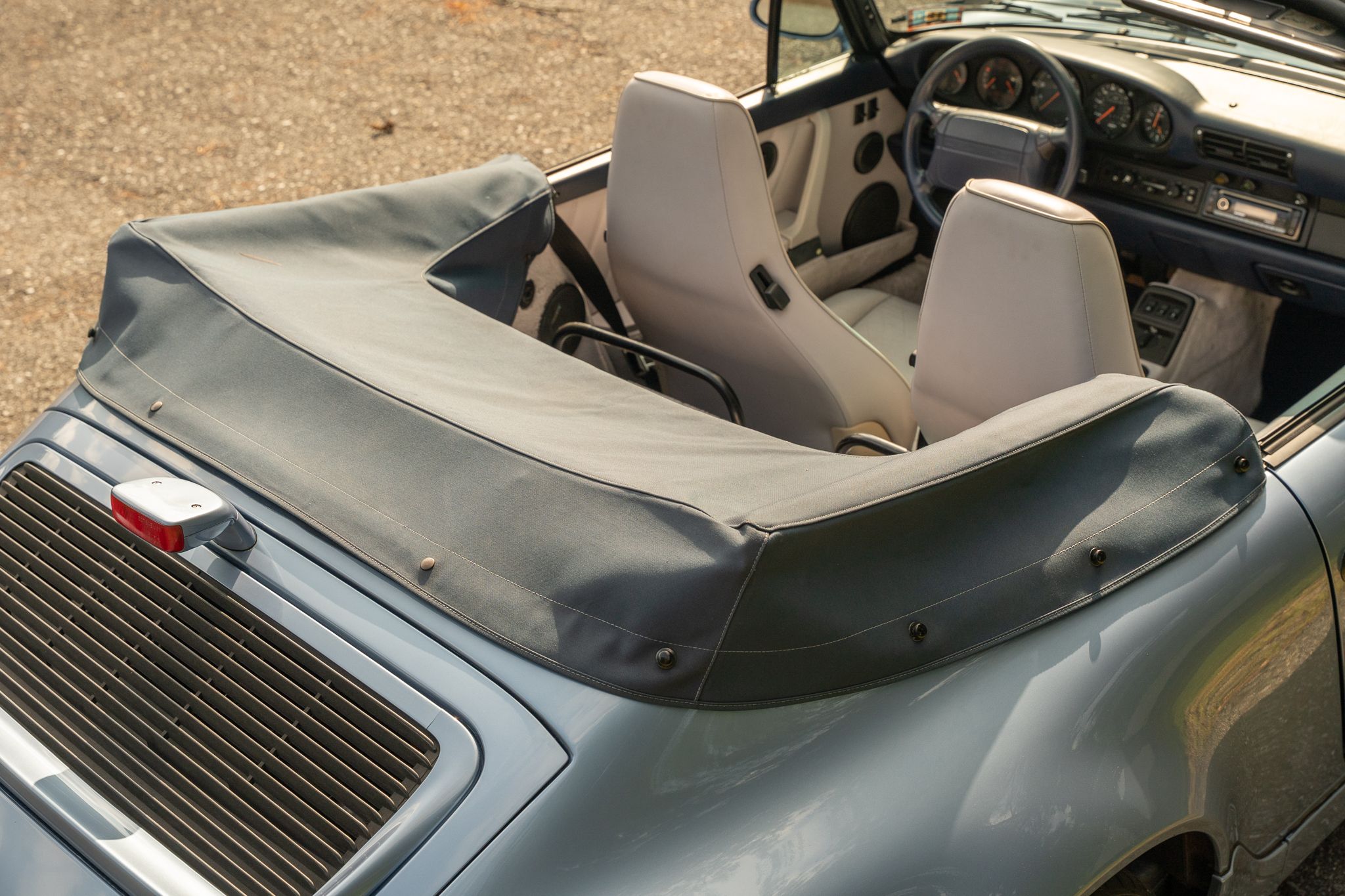 Used 1992 Porsche 911 Cabriolet image 40