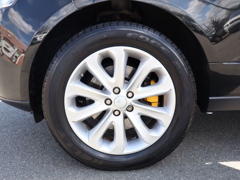 Used 2016 Land Rover Range Rover HSE image 36