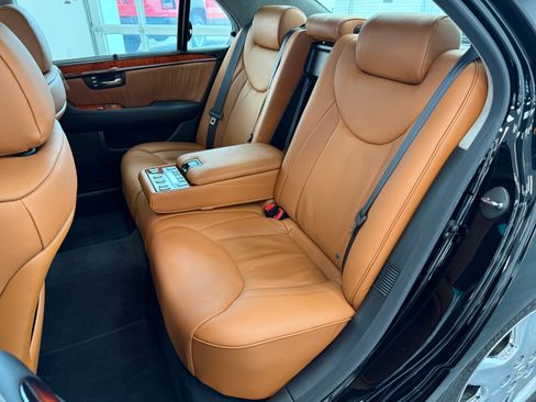 Used 2004 Lexus LS 430 image 31