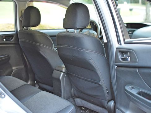 Used 2014 Subaru XV Crosstrek 2.0i Premium image 28