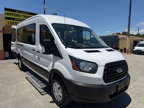 Used 2019 Ford Transit 250 RWD image 9
