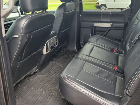 Used 2020 Ford F250 Lariat image 13
