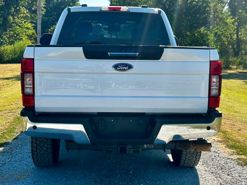 Used 2022 Ford F250 4x4 Crew Cab Super Duty image 6