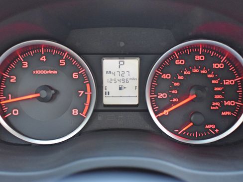 Used 2014 Subaru XV Crosstrek 2.0i Premium image 23