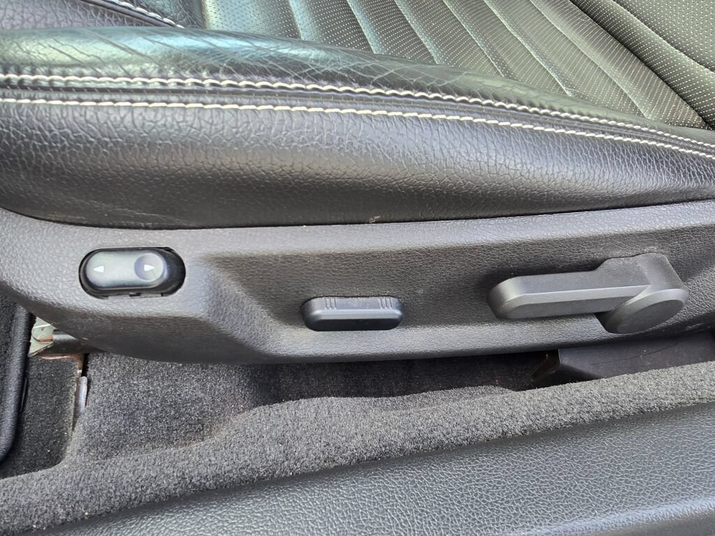 Used 2010 Ford Mustang Premium RWD image 25