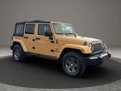 Used 2013 Jeep Wrangler Unlimited Sport image 18