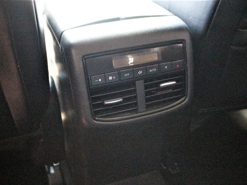 Used 2018 MAZDA CX-9 FWD Touring image 19