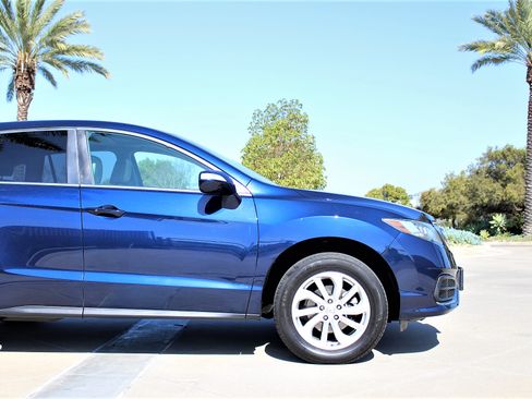 Used 2018 Acura RDX image 2