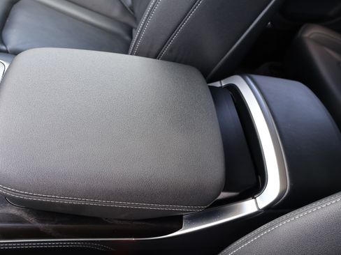 Used 2023 Audi Q8 Premium Plus image 33