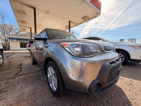 Used 2014 Kia Soul image 7