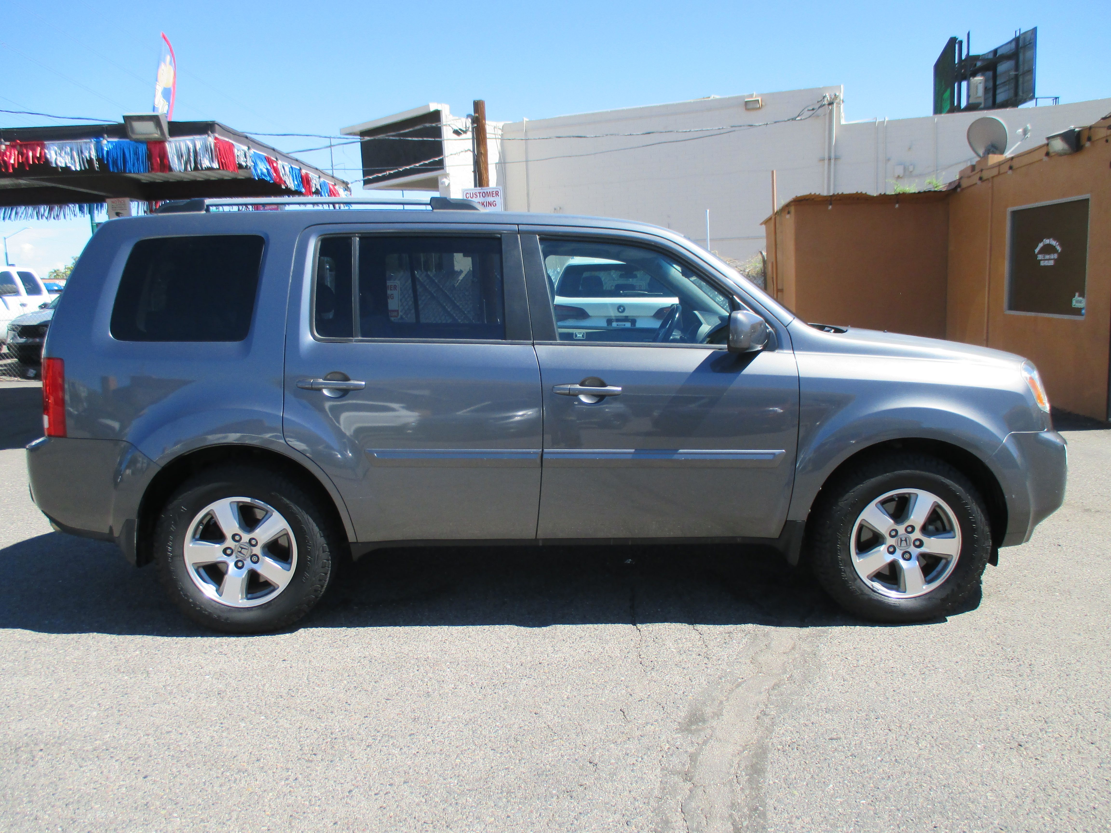 Used 2010 Honda Pilot 4WD EX-L w/ RES image 2