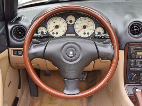 Used 2000 MAZDA MX-5 Miata Special Edition image 30