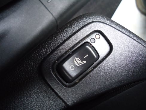 Used 2010 Chevrolet Malibu LTZ image 17