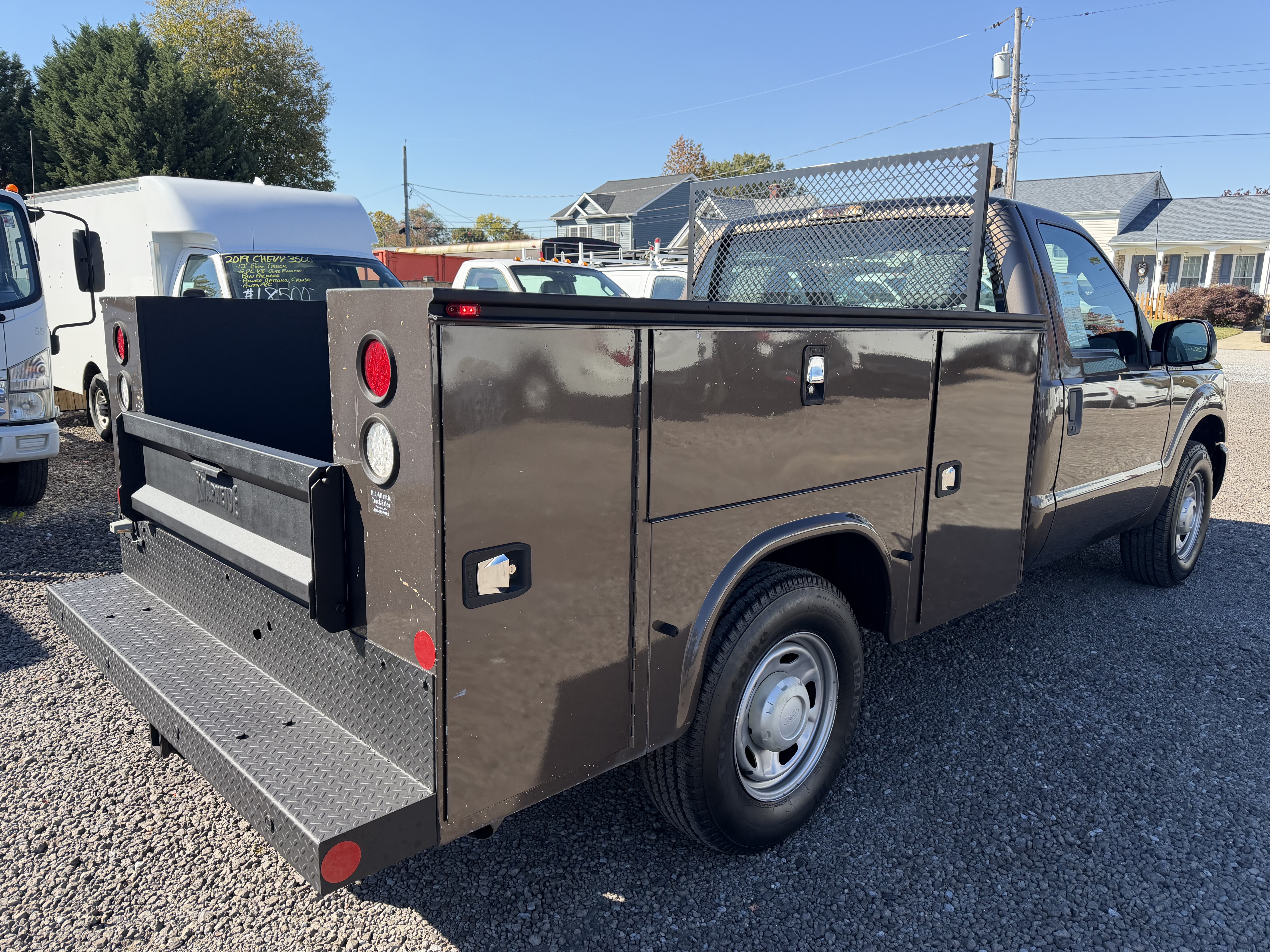Used 2016 Ford F250 2WD Regular Cab Super Duty image 5