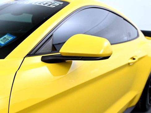 Used 2018 Ford Mustang GT image 11