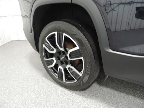 Used 2021 GMC Acadia SLT image 15