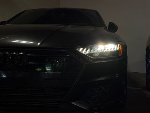 Used 2021 Audi A7 3.0T Premium Plus w/ S Line AWD/4WD image 5