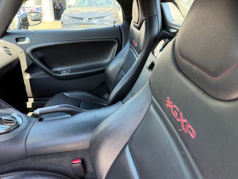 Used 2008 Pontiac Solstice GXP Convertible RWD image 5