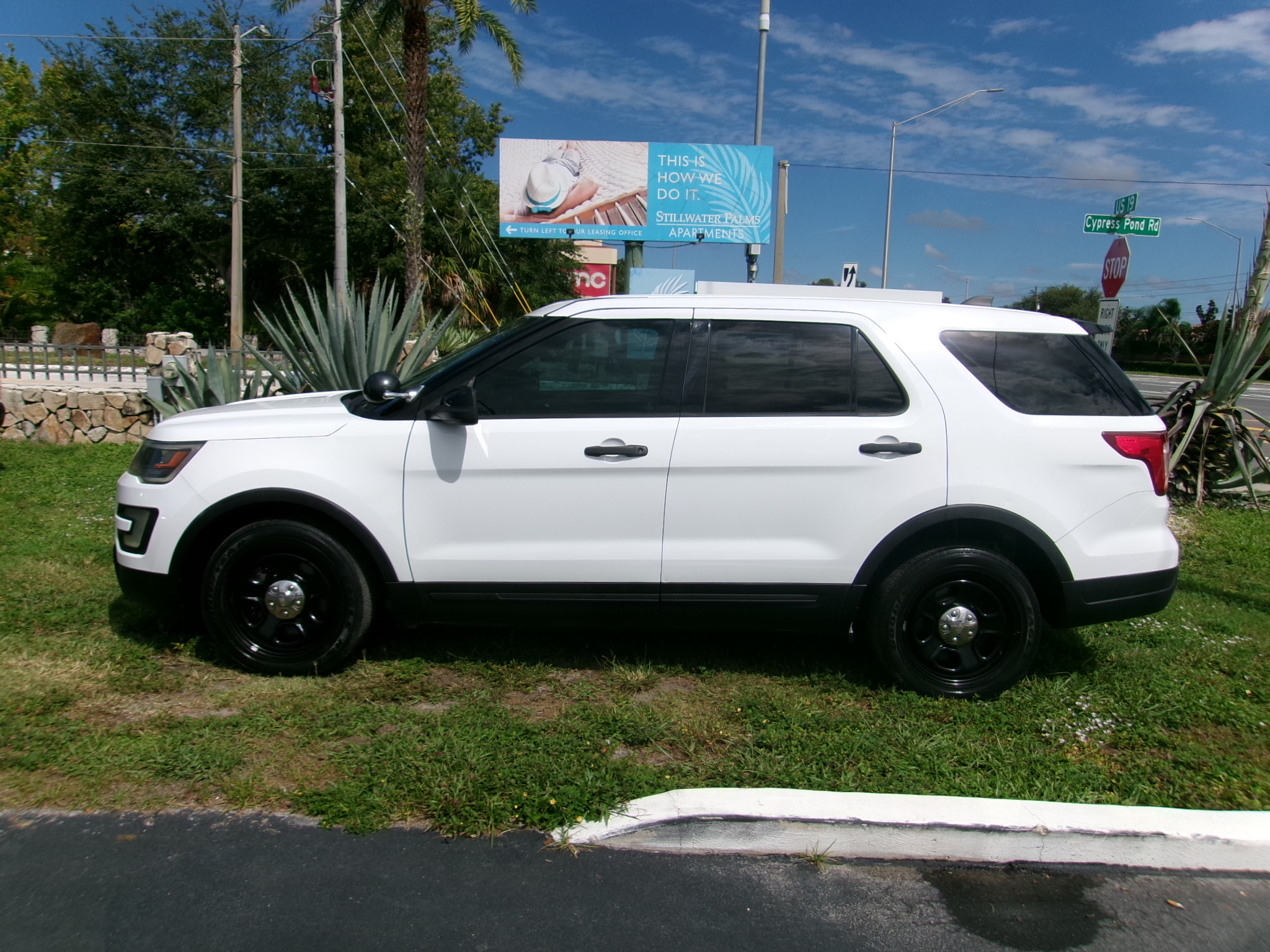 Used 2018 Ford Explorer 4WD Police Interceptor image 2