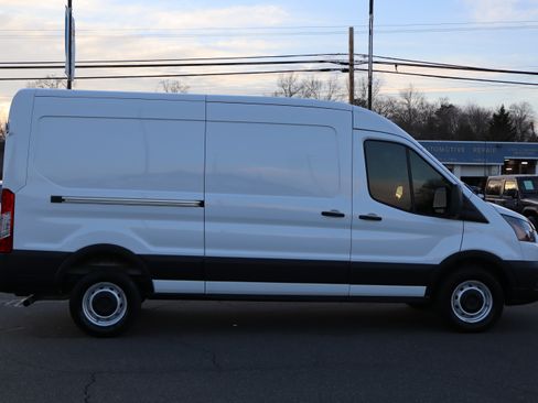 Used 2025 Ford Transit 250 image 10