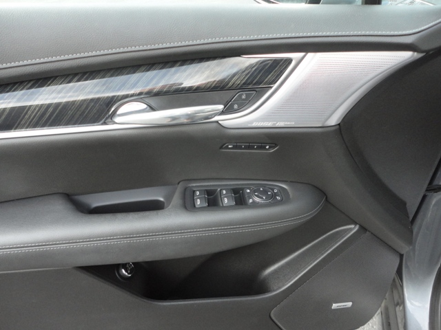 Used 2022 Cadillac XT6 AWD Premium Luxury image 19