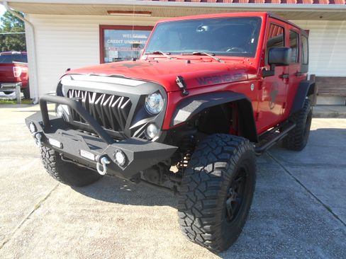 Used 2018 Jeep Wrangler Unlimited Sport S image 2