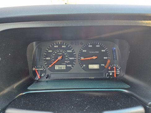 Used 2002 Volkswagen Cabrio GLS image 19