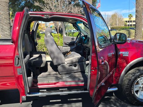Used 2003 Ford F150 XLT image 27