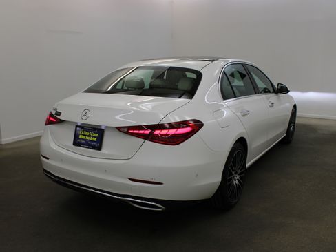 Used 2025 Mercedes-Benz C 300 image 5