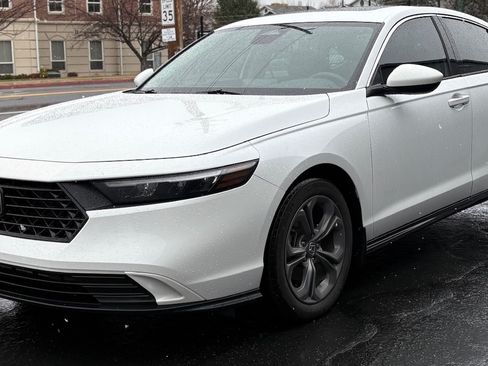 Used 2023 Honda Accord EX image 1