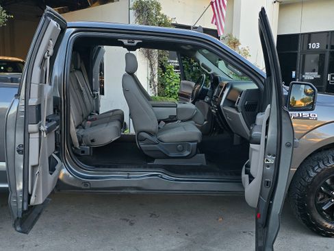 Used 2019 Ford F150 XLT image 24