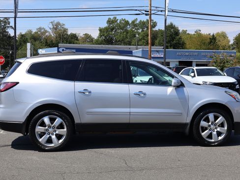 Used 2016 Chevrolet Traverse LTZ image 8