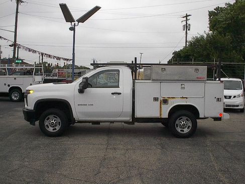 Used 2020 Chevrolet Silverado 2500 W/T RWD image 11
