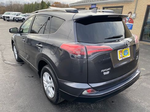 Used 2017 Toyota RAV4 LE image 8