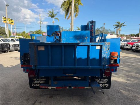 Used 2017 Ford F550 image 4