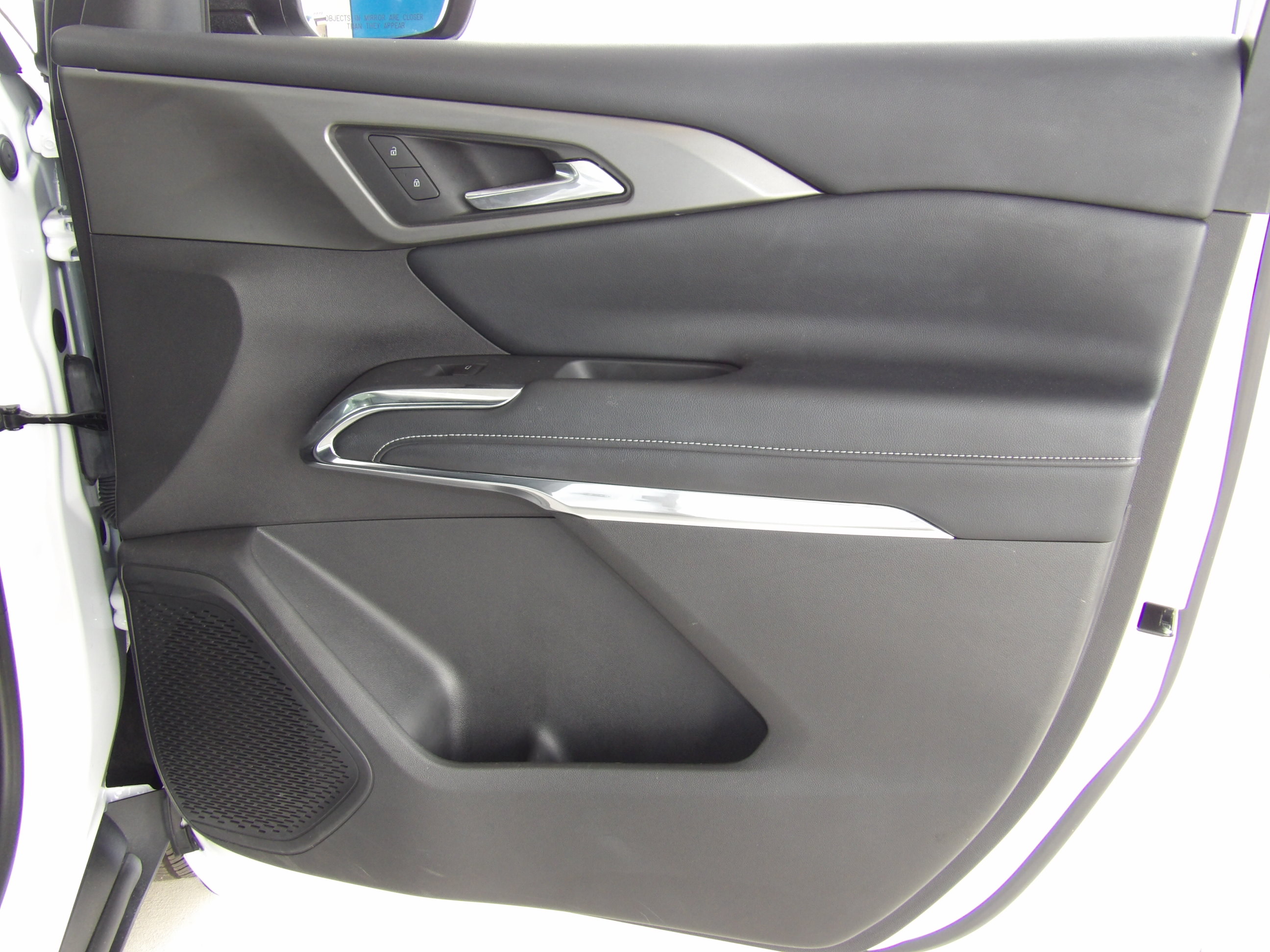 Used 2026 Chevrolet Traverse FWD LT image 21
