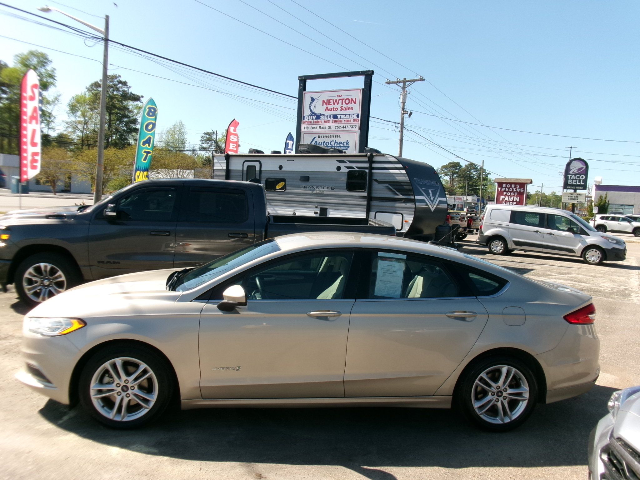 Used 2018 Ford Fusion S Hybrid FWD image 16