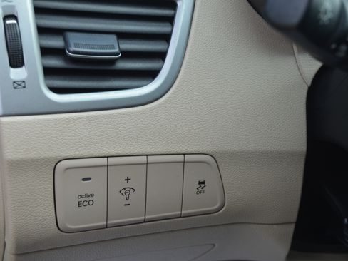 Used 2016 Hyundai Elantra Value Edition image 21